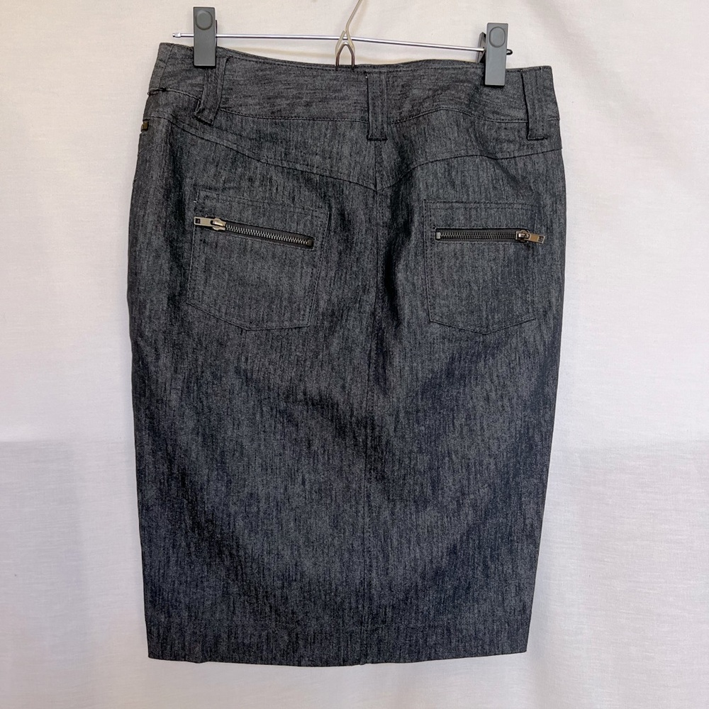 Willi Smith Black Denim Pencil Jean Skirt.  Size 4 - Picture 2 of 8